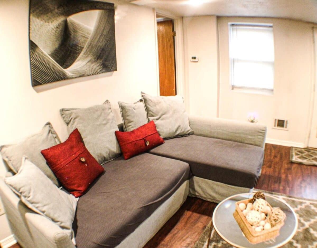 1 Bed Apt - Amazing Location 1 Block To Carson St 피츠버그 외부 사진