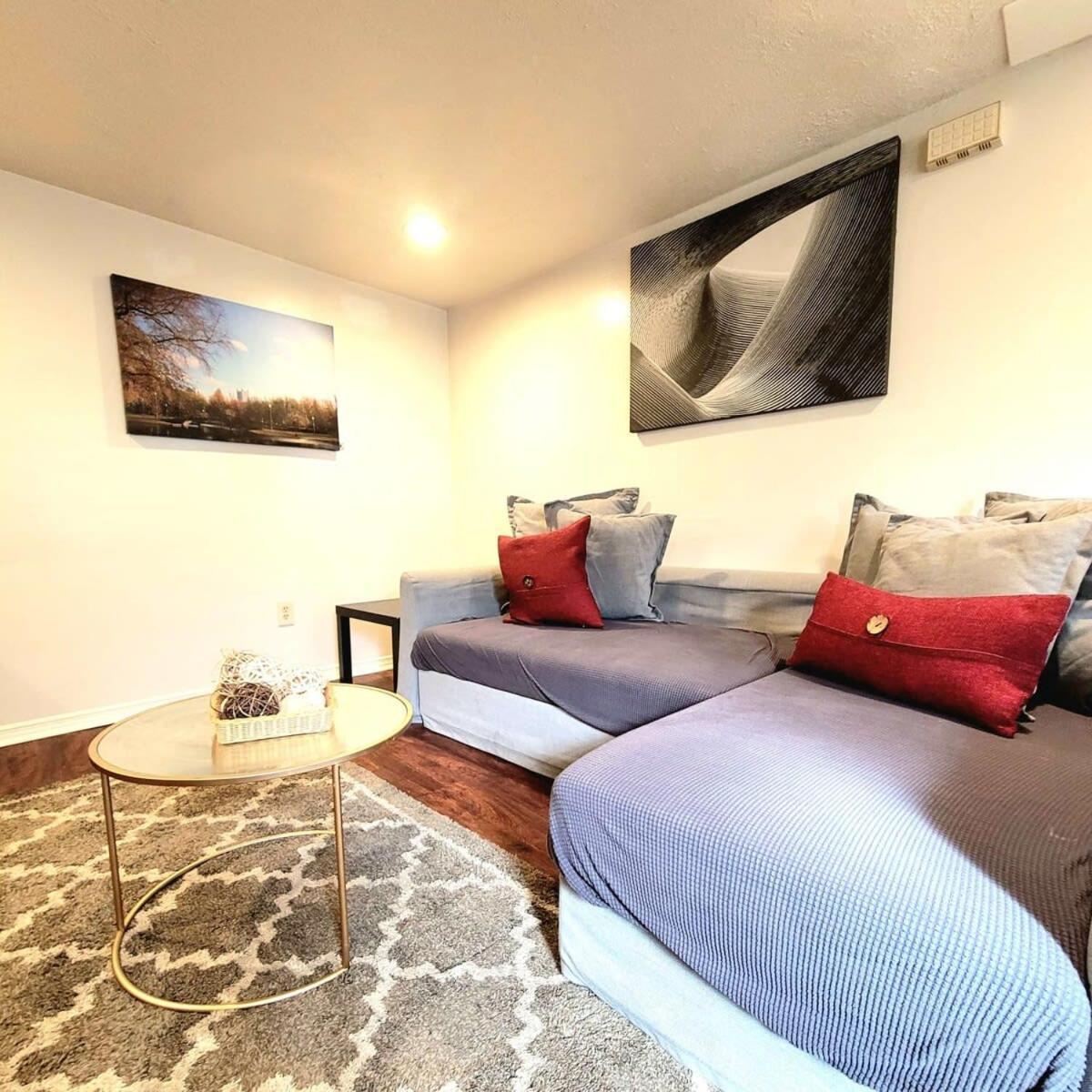 1 Bed Apt - Amazing Location 1 Block To Carson St 피츠버그 외부 사진